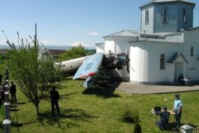 Чудо? На Ставропіллі літак поцілував православний храм