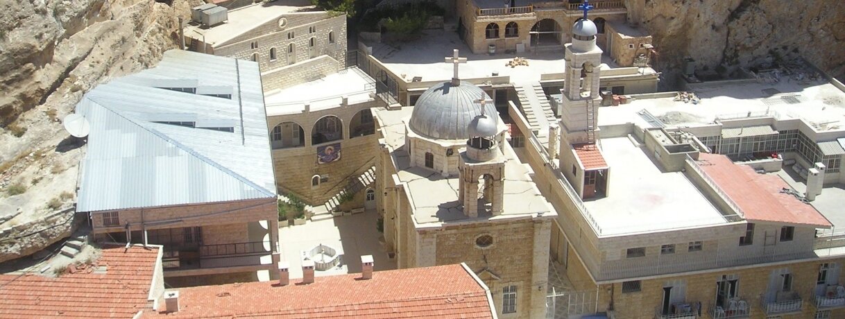 Православний жіночий монастир святої Фекли в Маалюля (Сирія). Нещодавно зруйнований ісламістами.